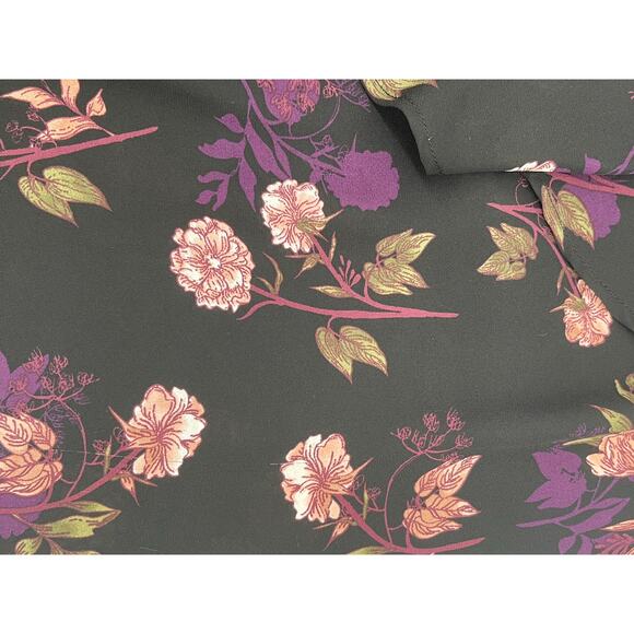 Torrid Black‎ Pink Purple Floral Top V-Neck Whimsigoth Ruffle Size 2X - Picture 4 of 8